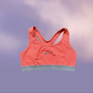Nike pro sports bra